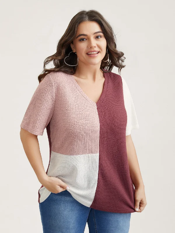 Color Block V-Neck Relaxed Fit T-Shirt