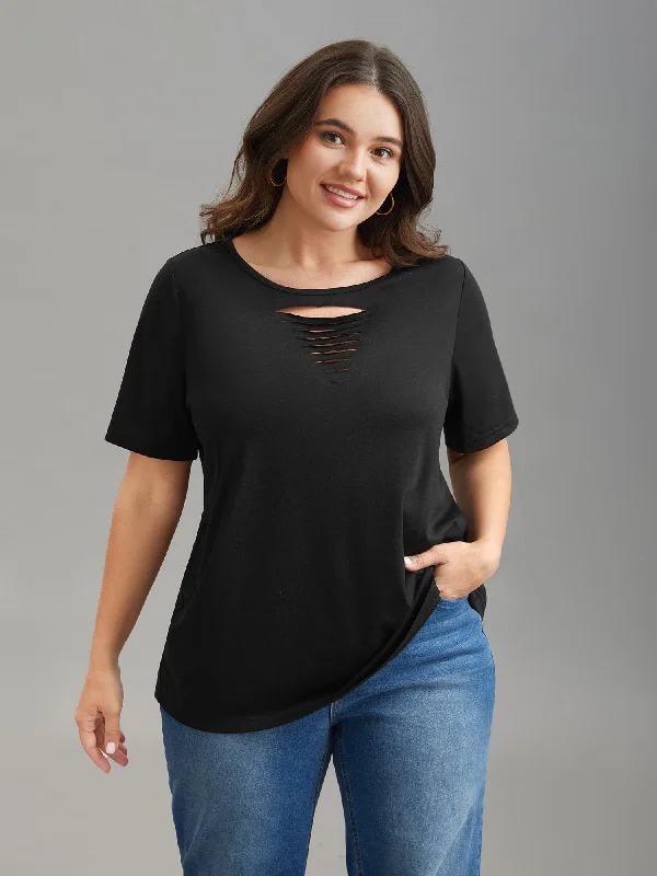 Stretchy Ripped Neck Fitted T-Shirt