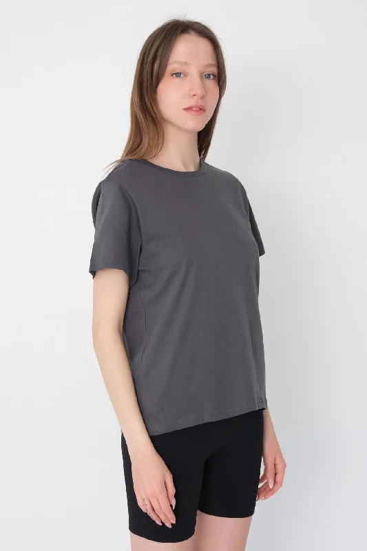 Basic T-shirt With Round Neck