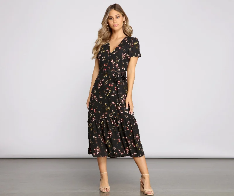 Sweet And Chic Charming Ditsy Floral Midi Dress